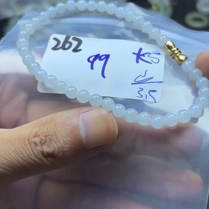 颈饰未镶嵌翡翠手串