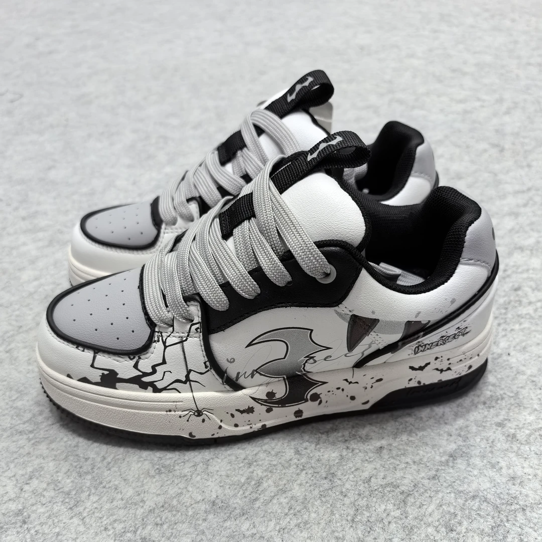 ST-30011-白黑色-INN侧边潮流印花时尚休闲面包板鞋