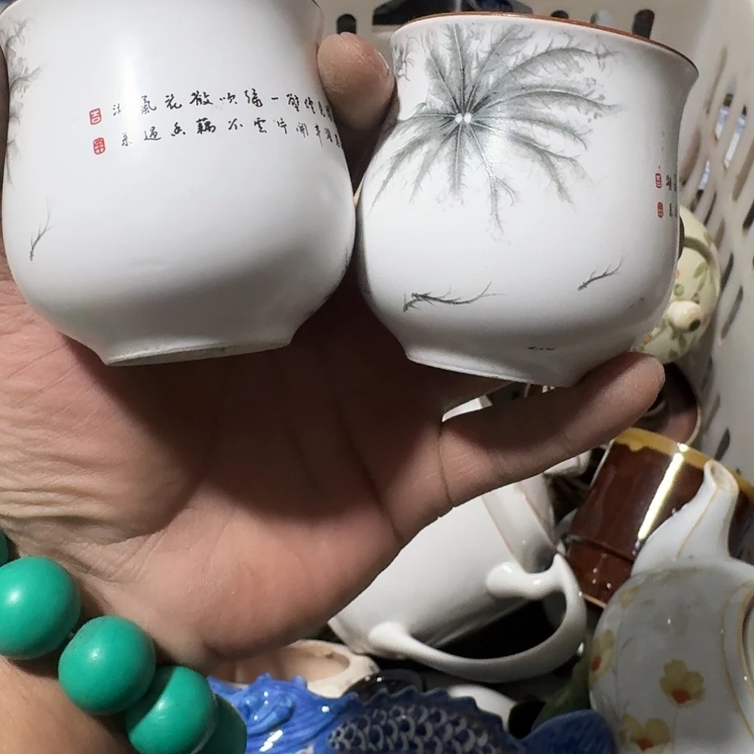 保***居大理石磁石白色的一对小杯子，全品每颗没