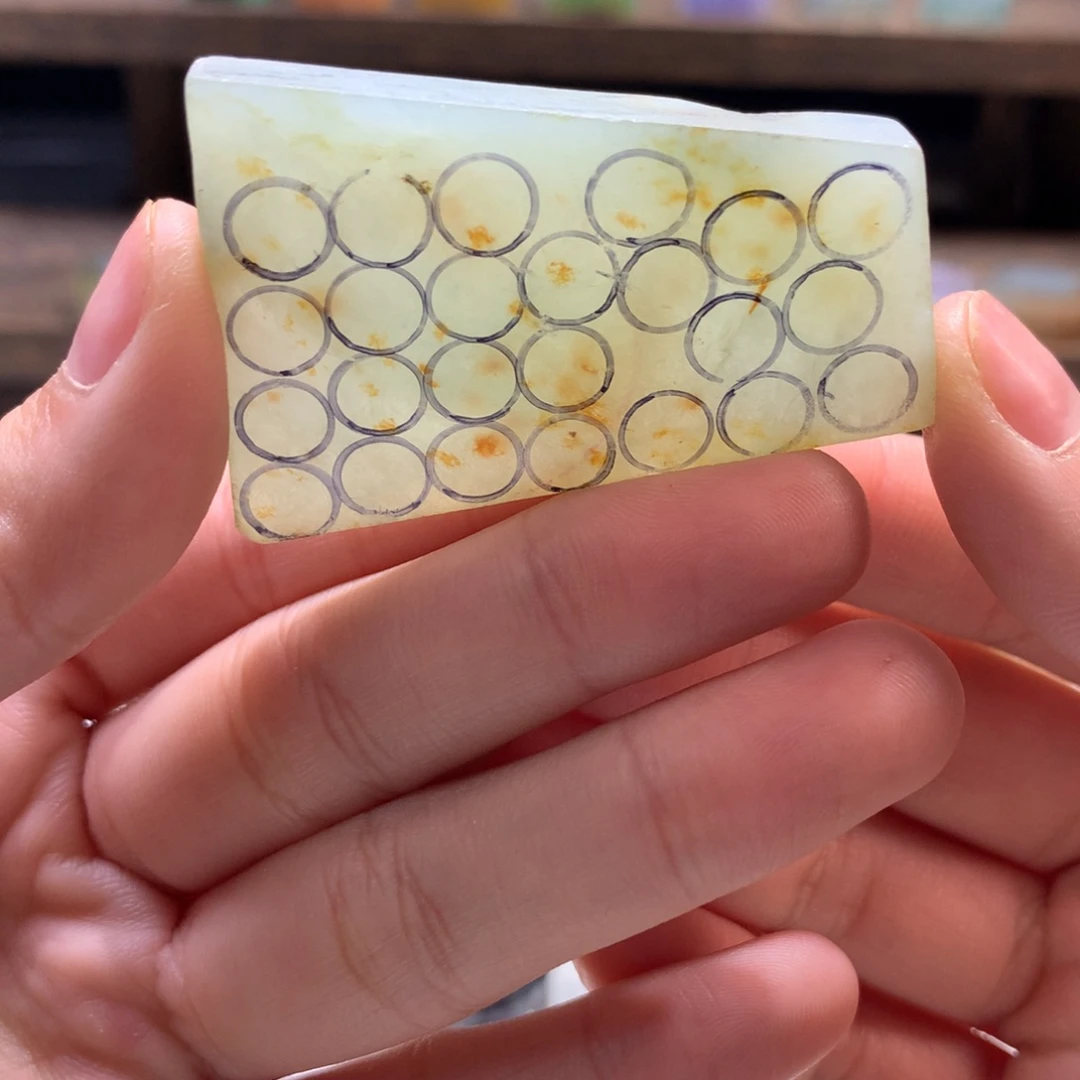 未镶嵌定制翡翠.