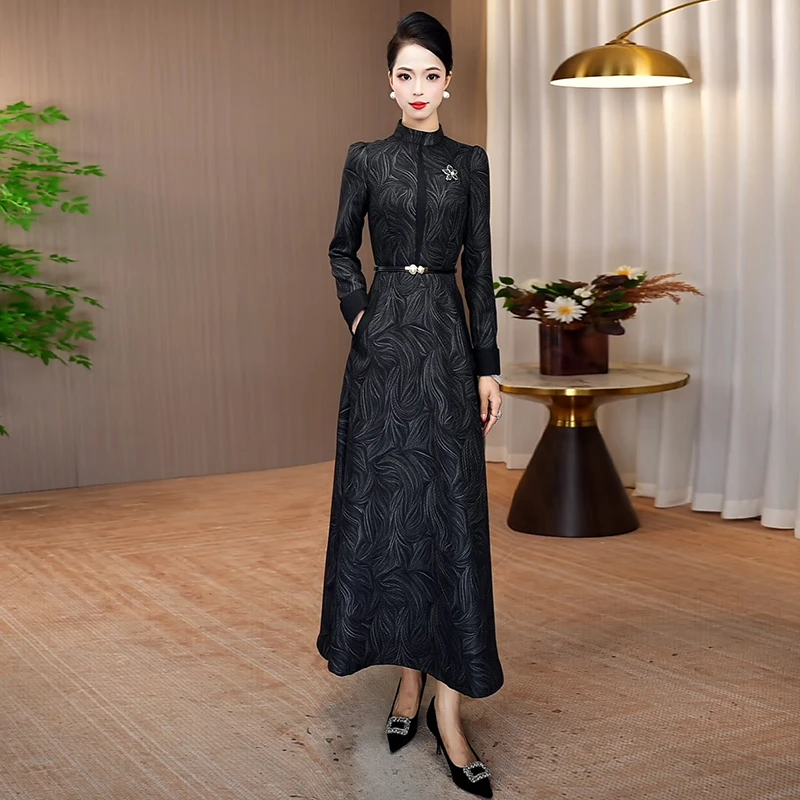 黑色连衣裙女2025秋季新款修身显瘦气质大摆裙子优雅时尚轻奢长裙