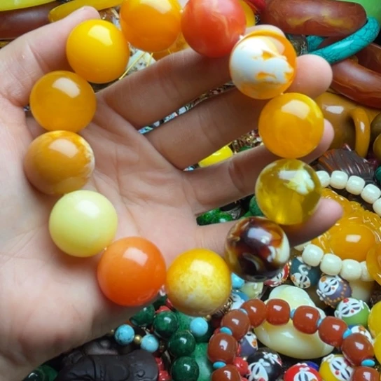 未镶嵌琥珀手串蜜蜡