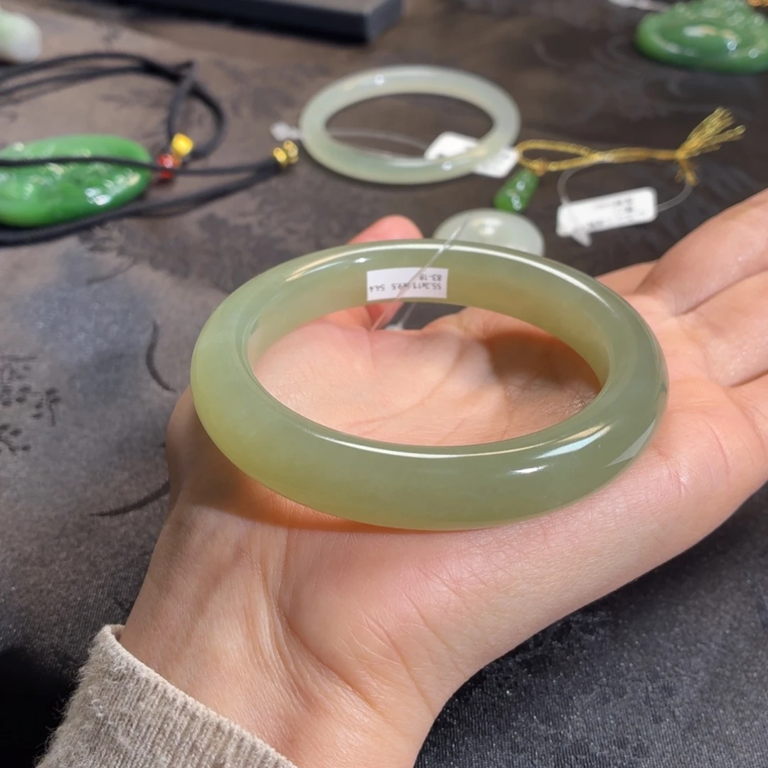 和田玉未镶嵌手镯冰底晴水54