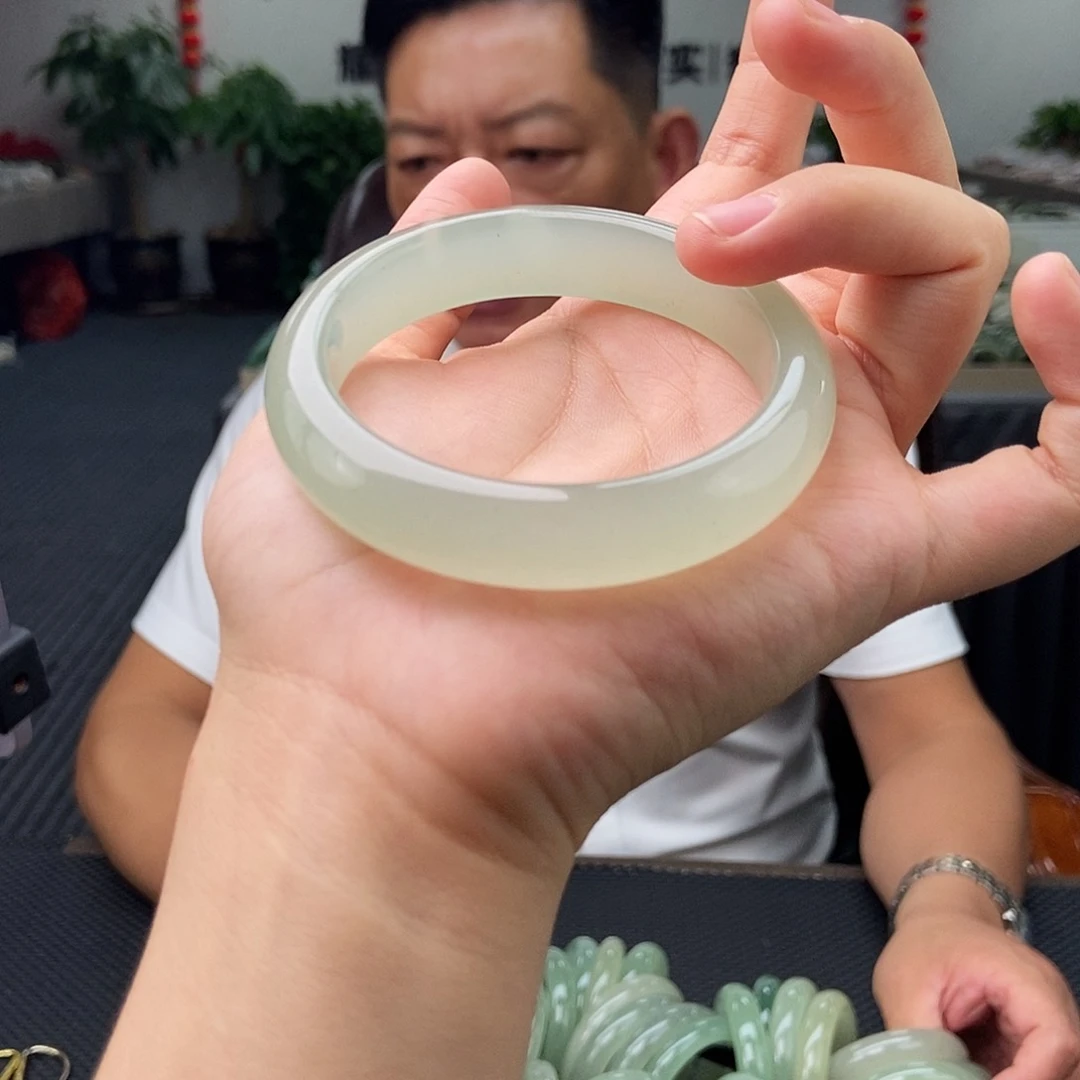 东陵石手镯未镶嵌52-64颜色多样性发拍一发一