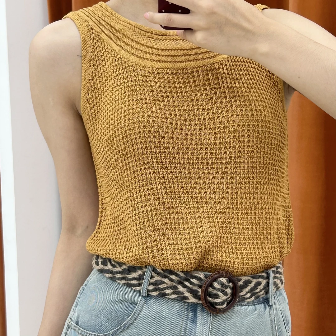 镂空针织无袖上衣