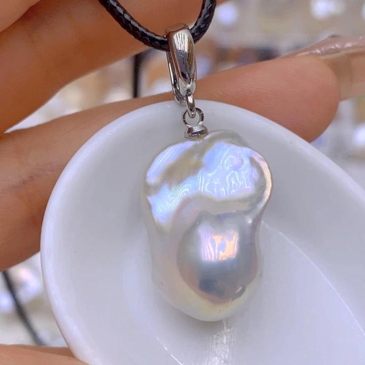 淡水珍珠吊坠(赠链)未镶嵌