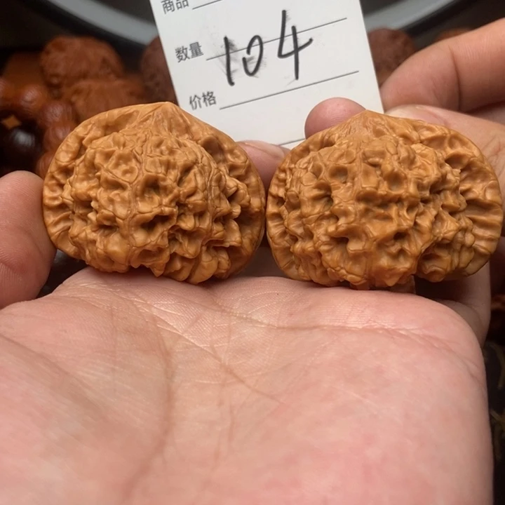 文玩核桃吊坠47官帽