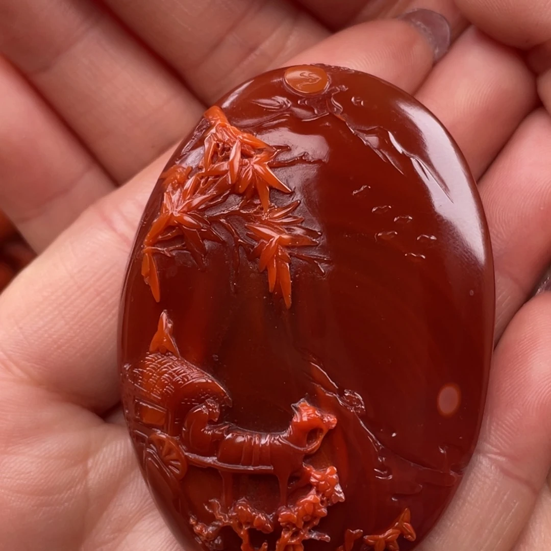 南红玛瑙吊坠未镶嵌