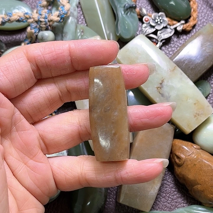 岫岩河磨玉（透闪石质玉）手绳未镶嵌老*