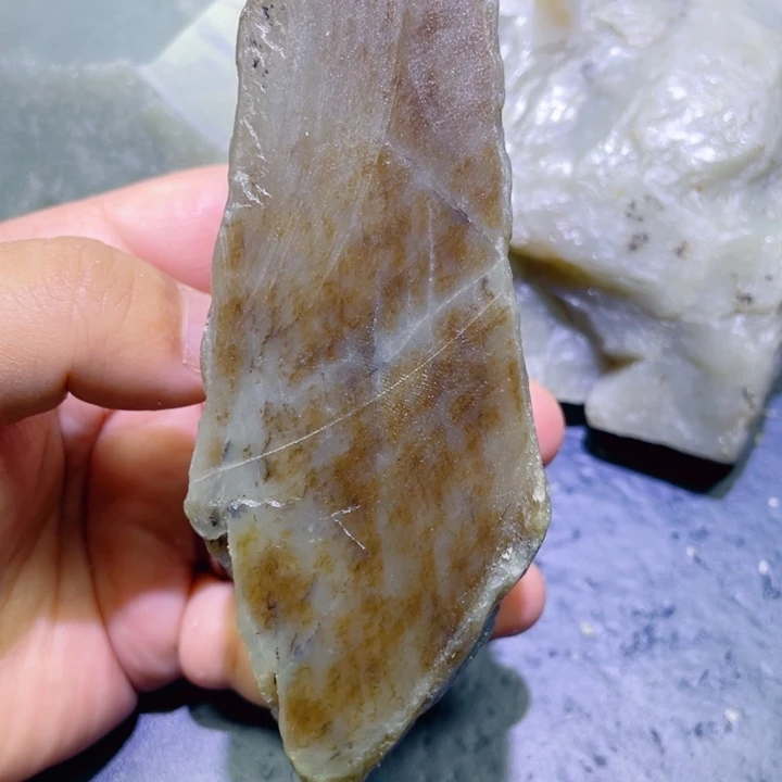 和田玉未镶嵌珠宝半成品