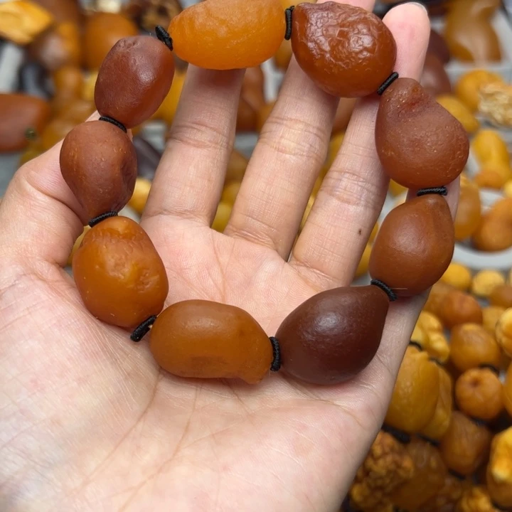 琥珀未镶嵌裸石天然蜜蜡