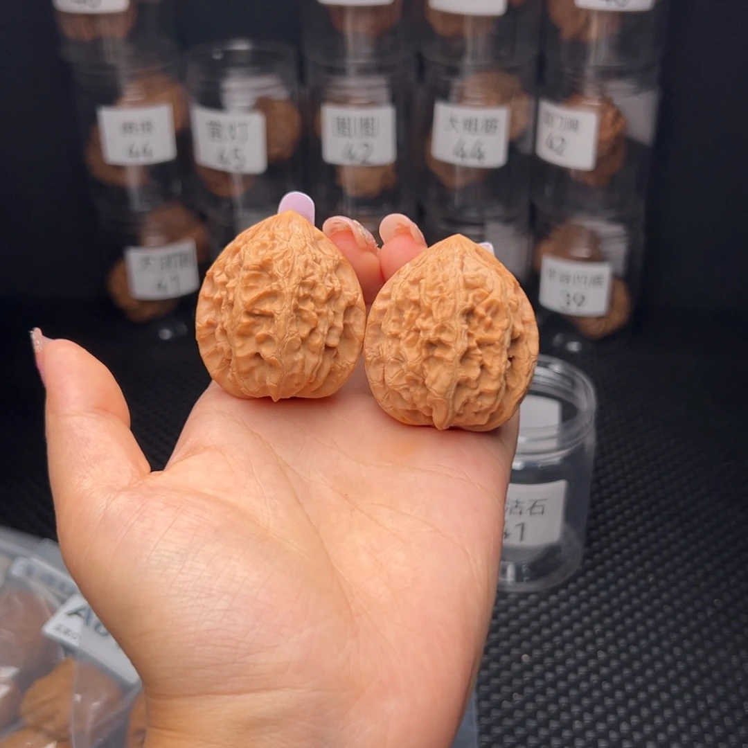 夕***尘文玩核桃吊坠大沽石