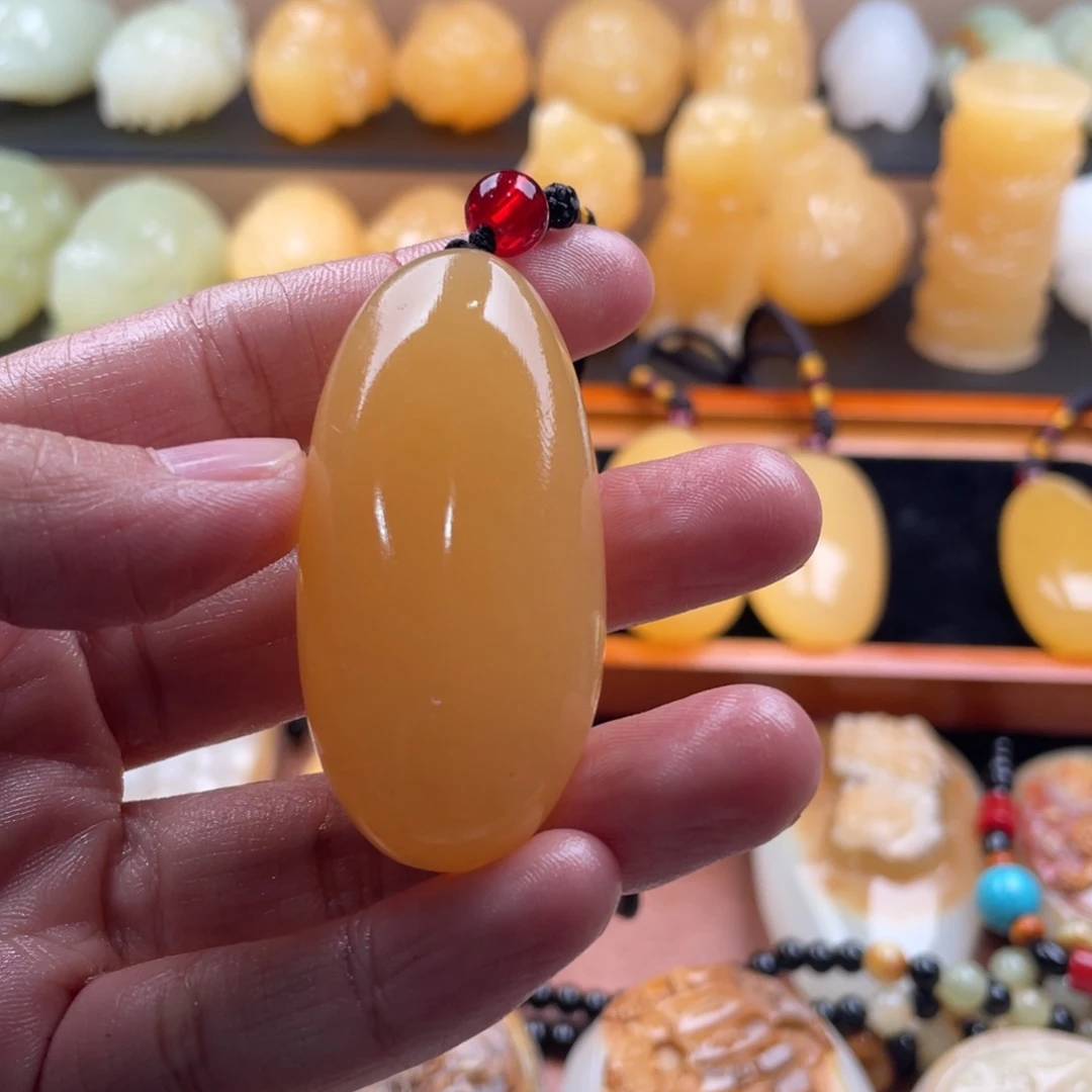 流***月石材天然古青石手把件