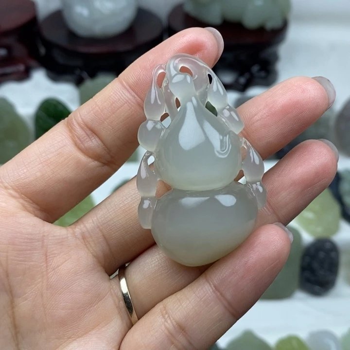 和田玉（碧玉）未镶嵌颈饰85