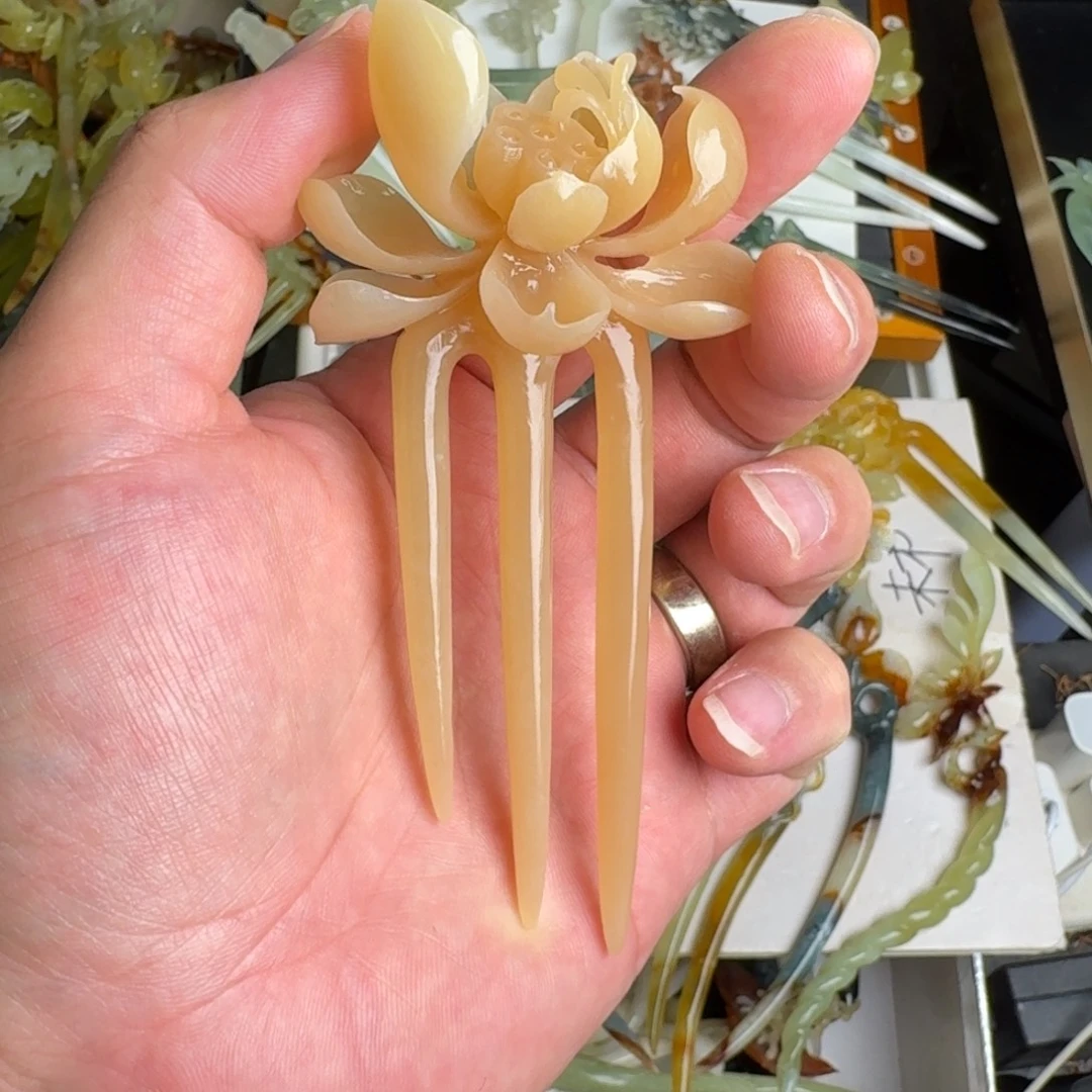 心***提蛇纹石玉未镶嵌发饰