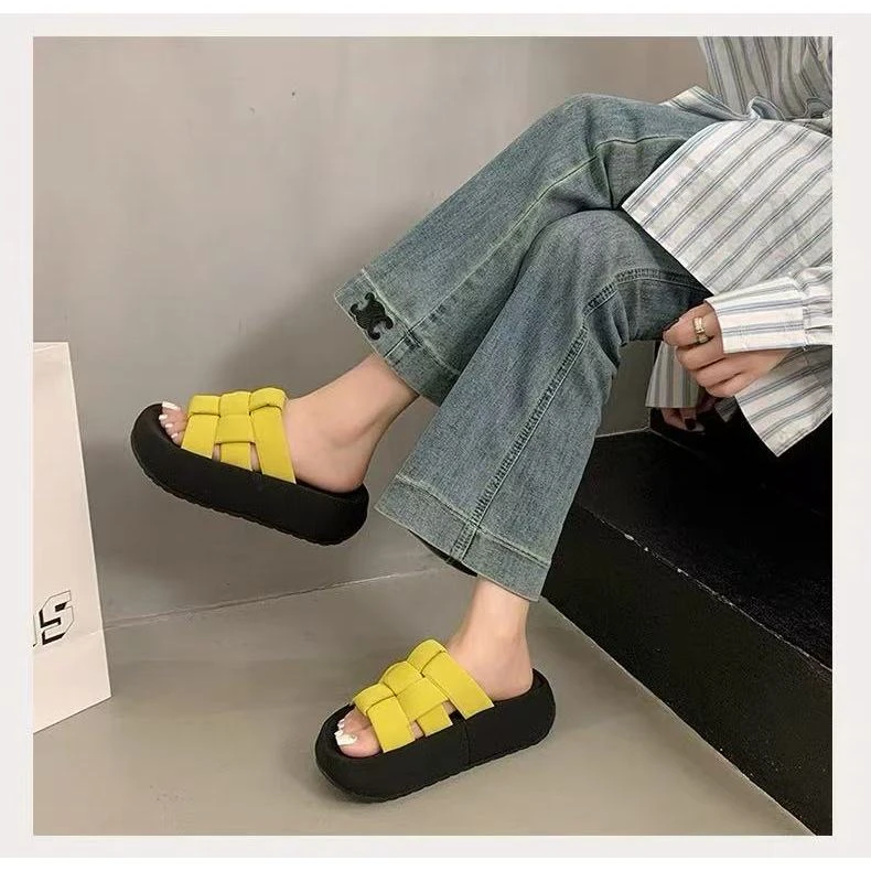 丑萌编织一字带松糕厚底休闲面包拖鞋S831