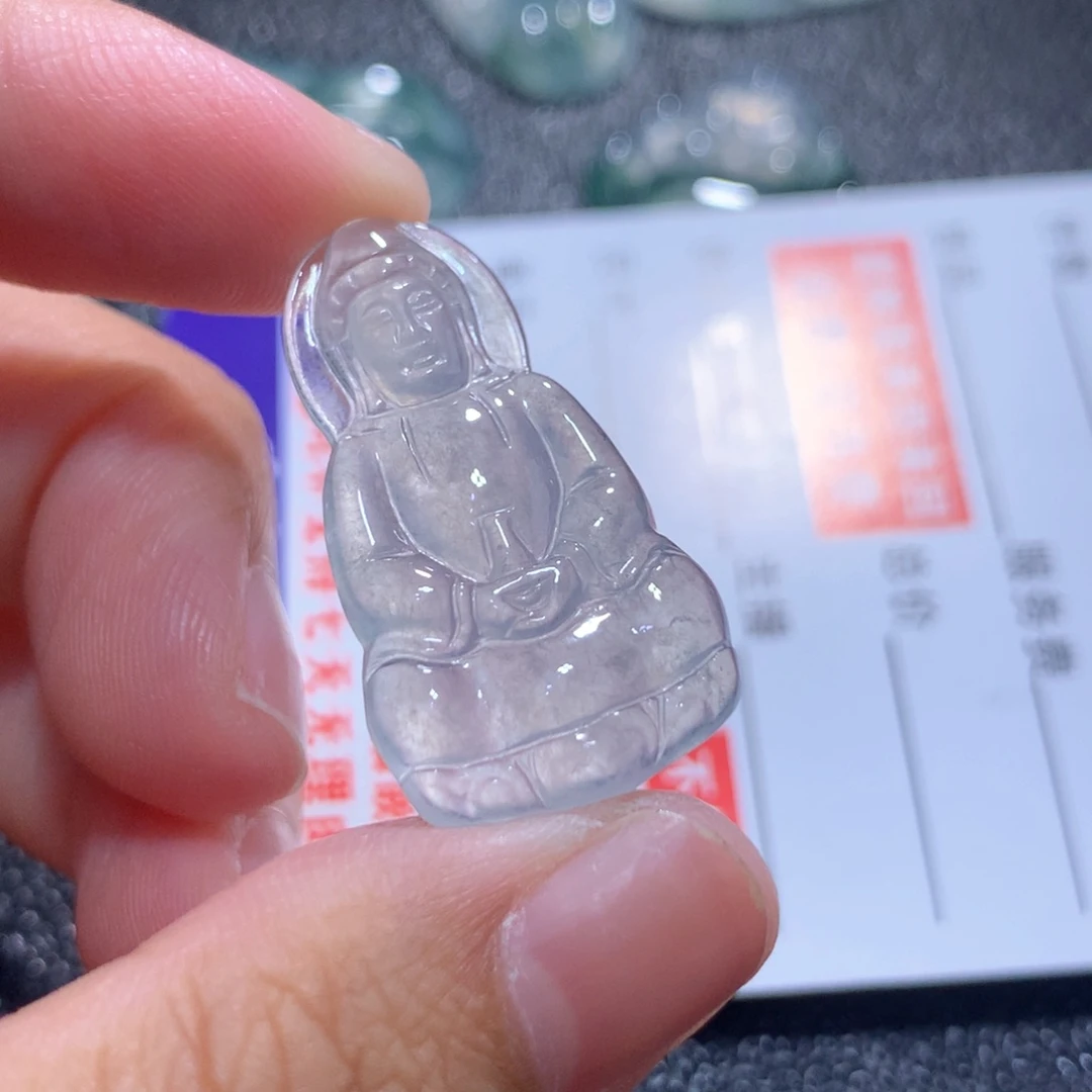 翡翠未镶嵌颈饰缅甸