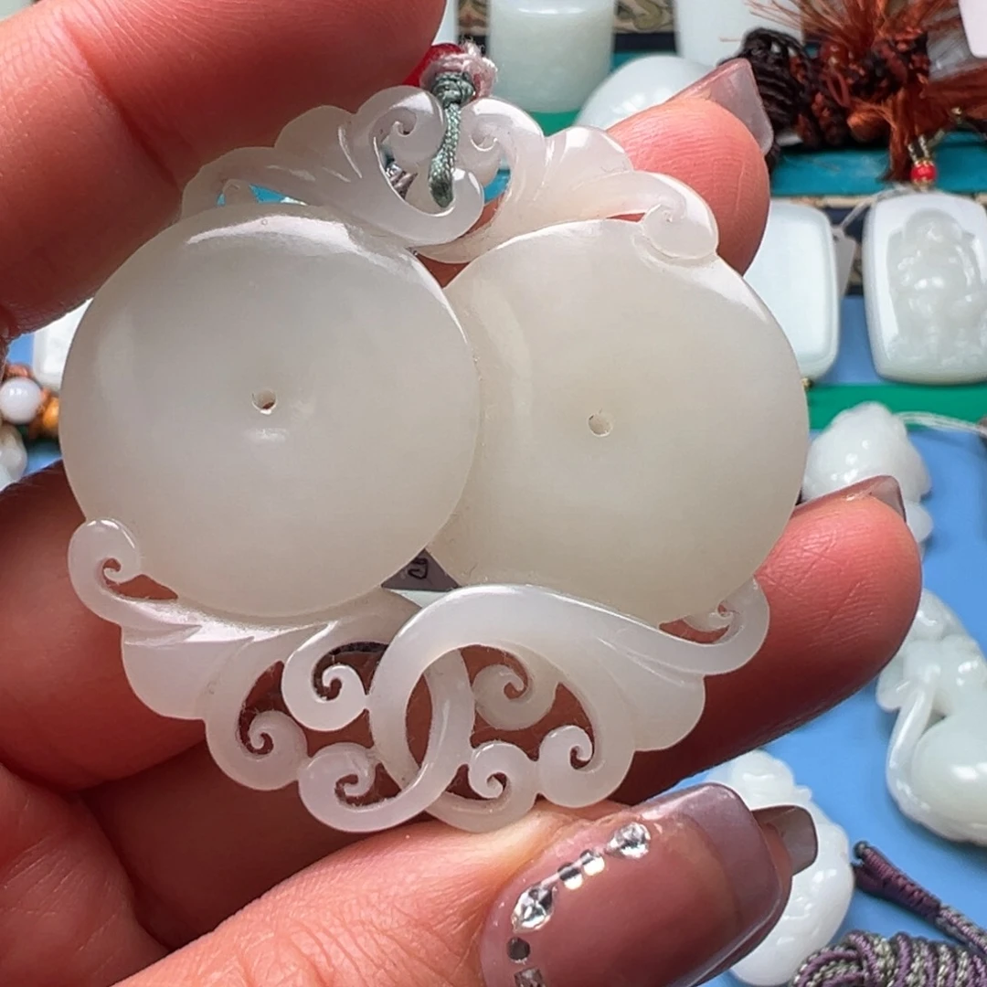 和田玉挂件未镶嵌