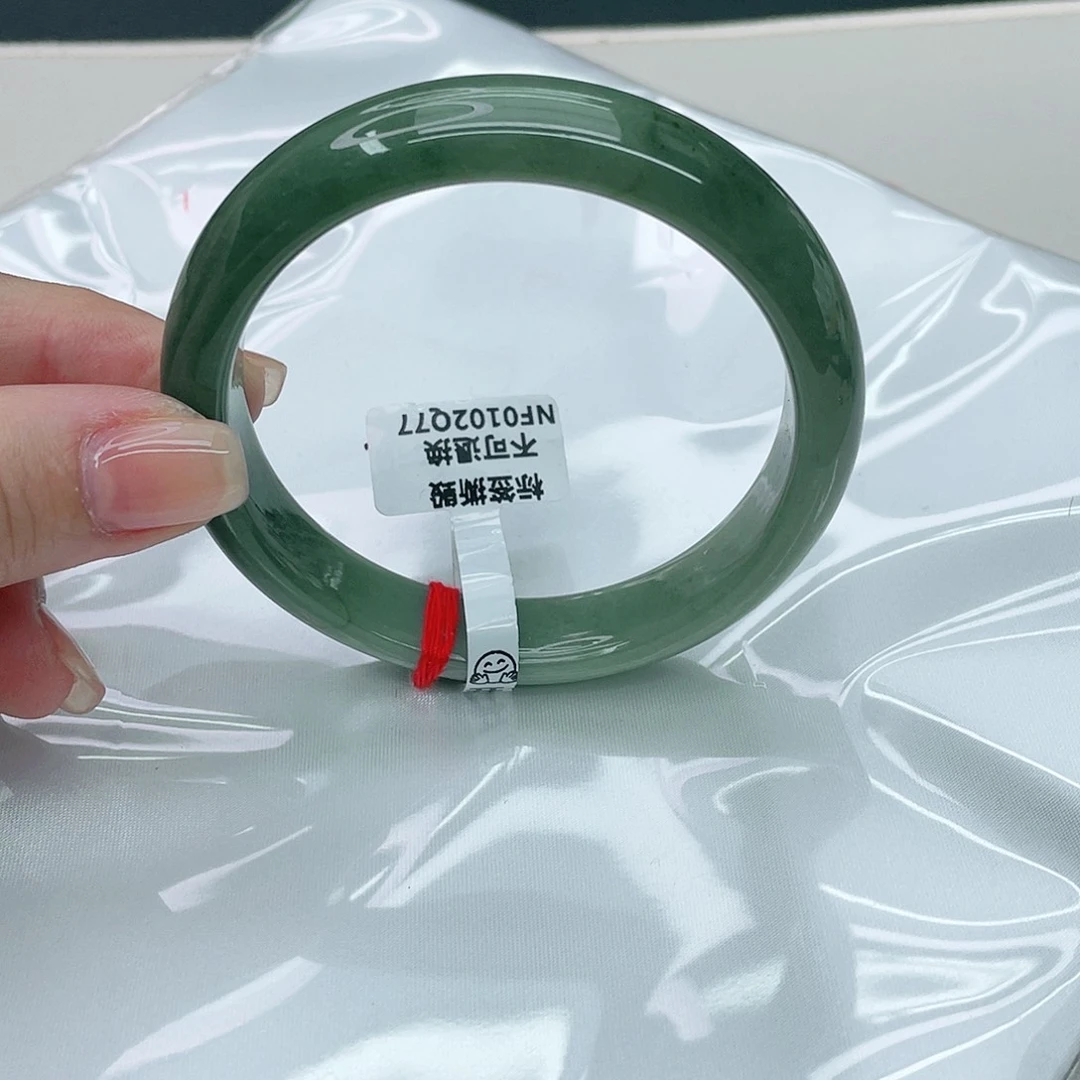 翡翠手镯未镶嵌正59.8