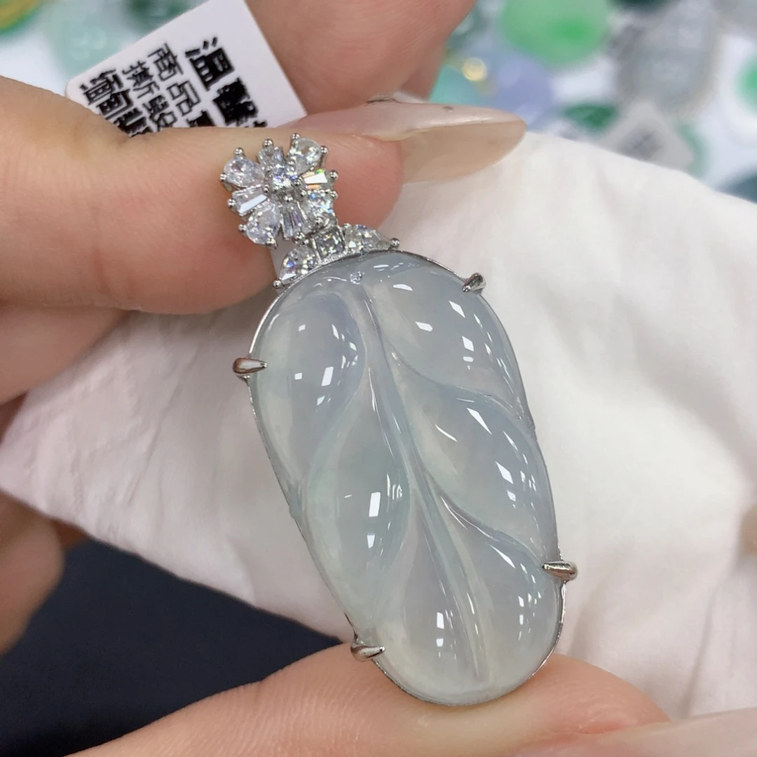 颈饰银S925镶嵌翡翠