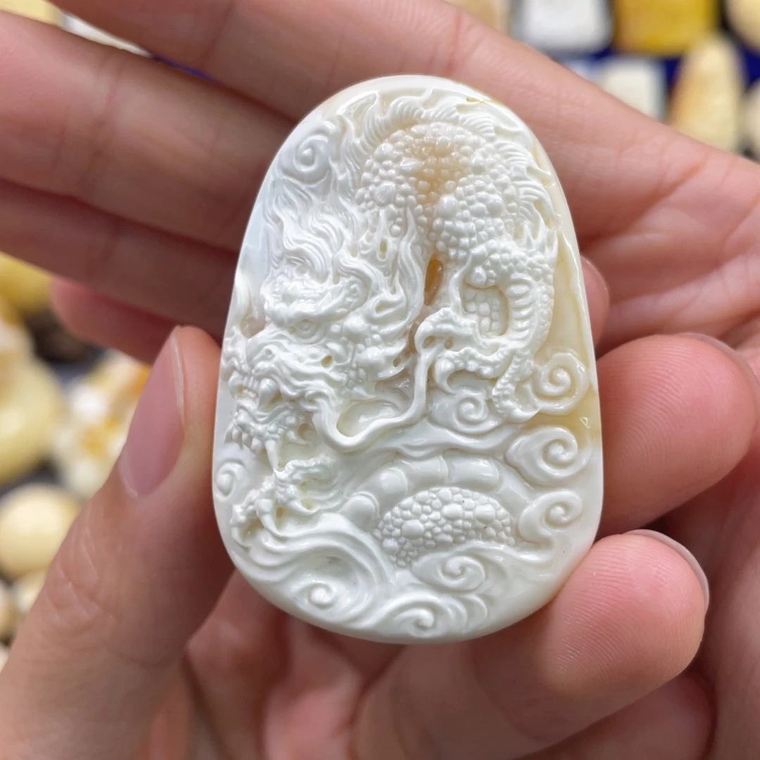 蜜蜡裸石未镶嵌琥珀蜜蜡雕刻龙牌吊坠