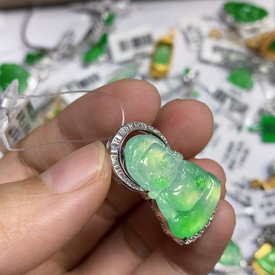 【闪购商品】颈饰18K金镶嵌翡翠十**❀吊坠