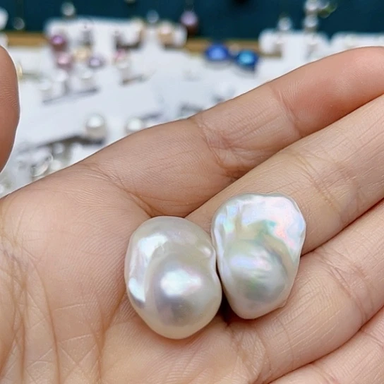 淡水珍珠吊坠未镶嵌简*。