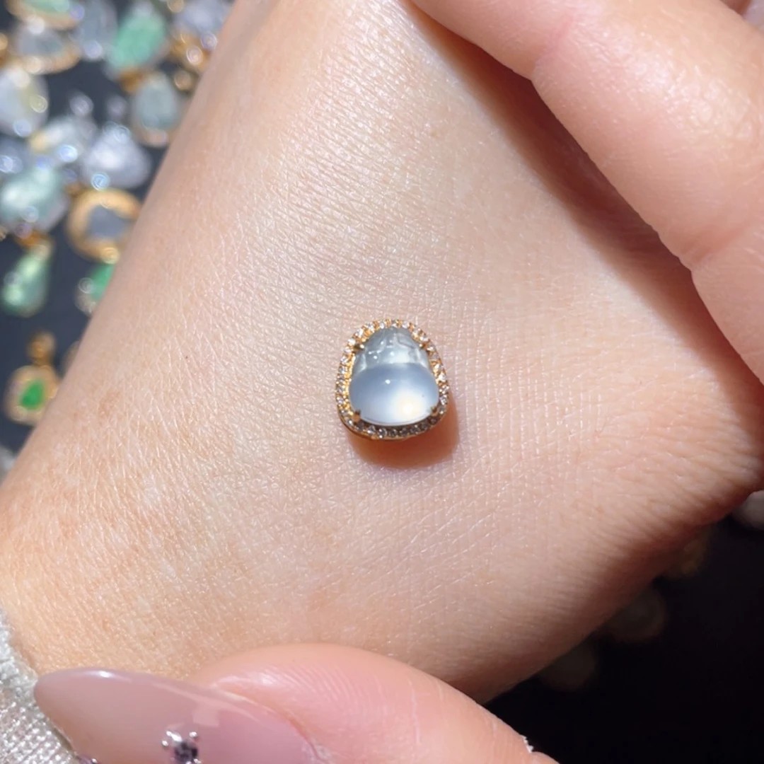 【闪购商品】翡翠吊坠(不含链)18K金镶嵌用****1