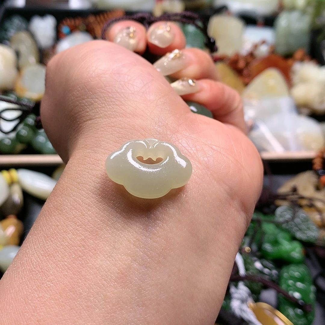 和田玉吊坠未镶嵌十***