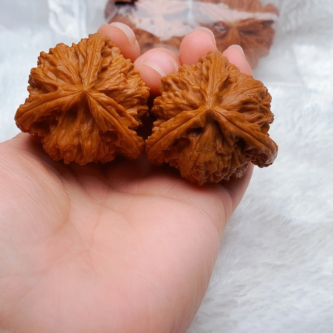 爱***我吊坠文玩核桃三棱