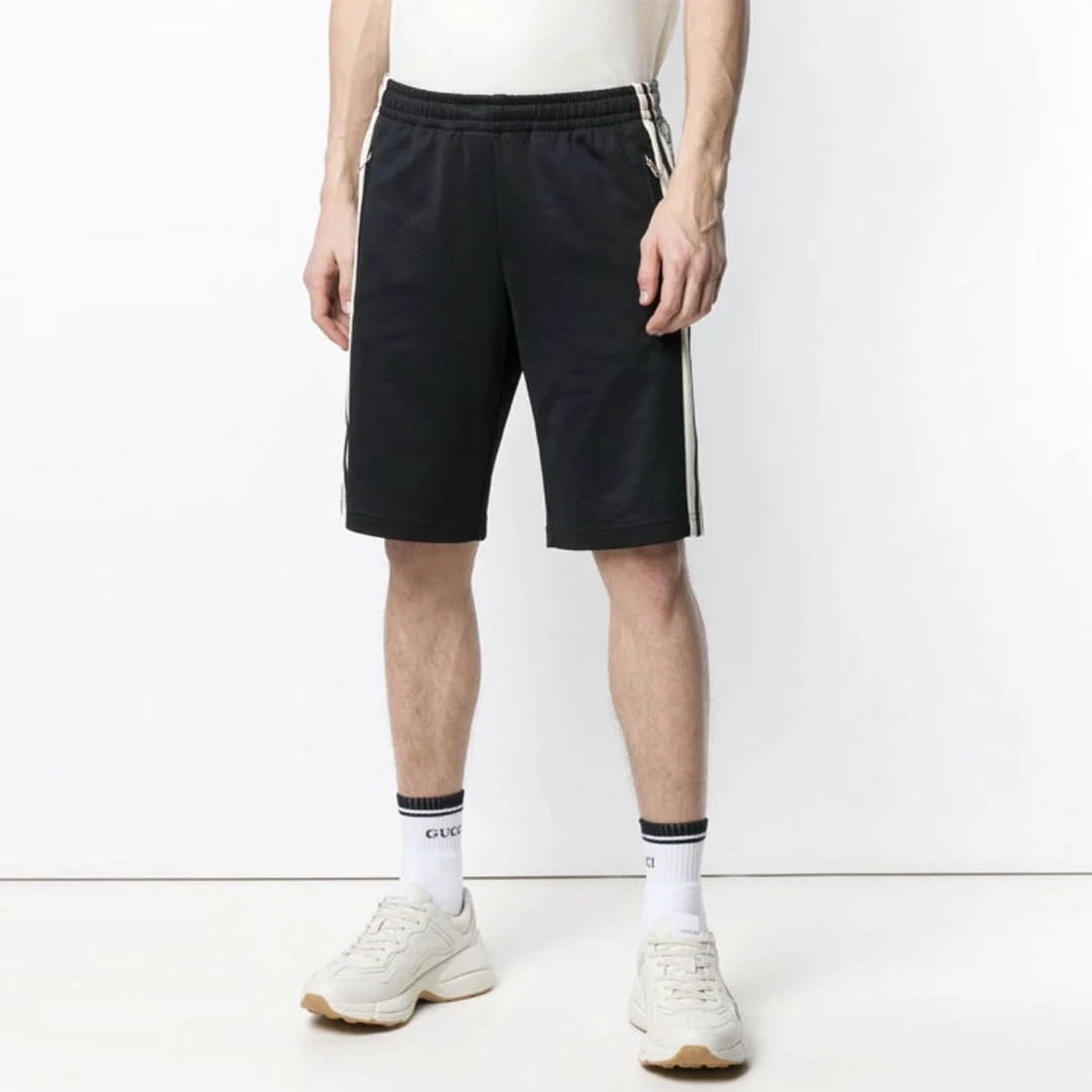 99新 GUCCI/古驰 GUCCI黑色短裤/XXL码/98新/轻微勾丝/51861