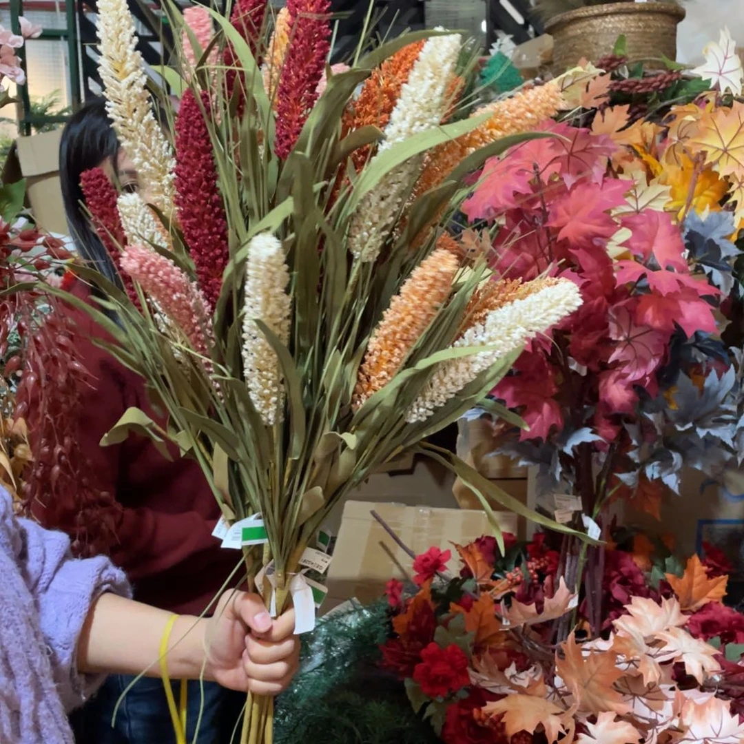 陶瓷花瓶，仿真绿植。