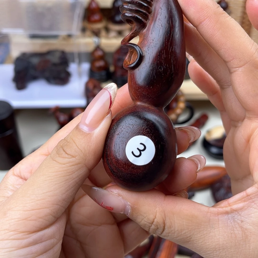 檀香紫檀（小叶紫檀）c****r