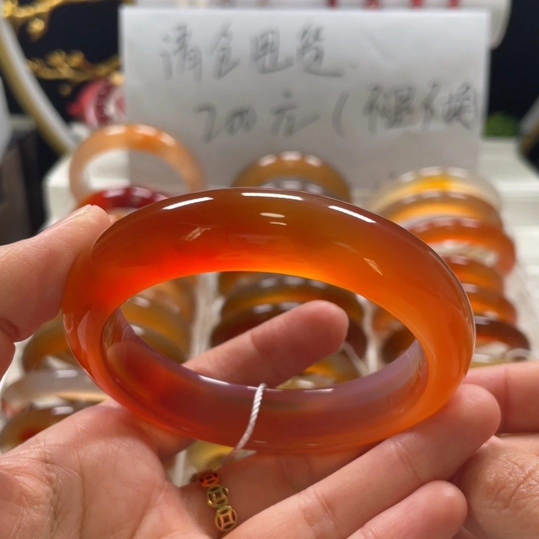 玛瑙/玉髓手镯未镶嵌子*?