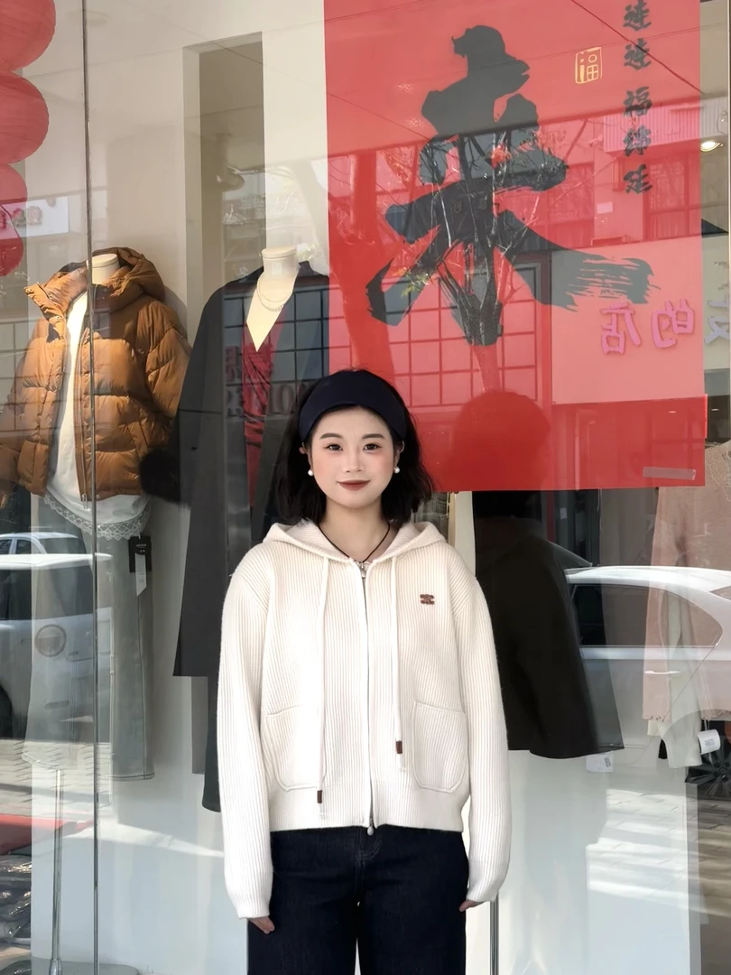 慵懒风连帽毛衣女2024新款秋冬宽松软糯针织开衫款短