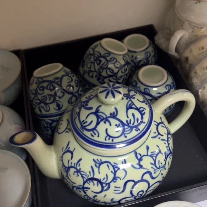 盖碗瓷器直播放漏中