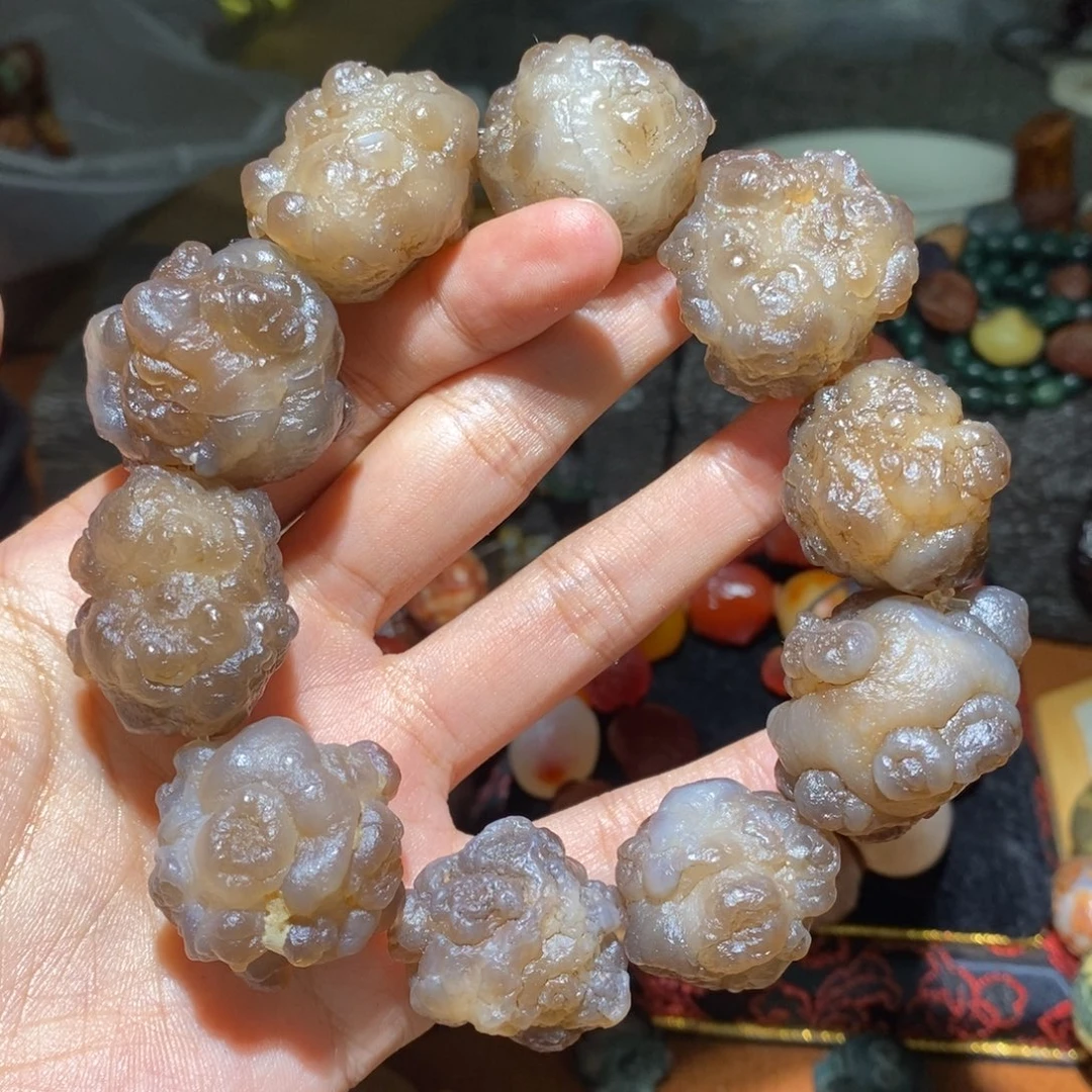 灰***染玛瑙/玉髓未镶嵌珠宝半成品