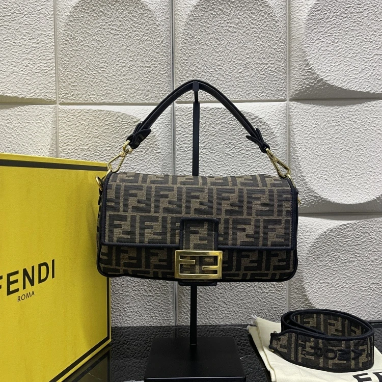 95新 FENDI/芬迪 /KIKI/单肩包/12358628
