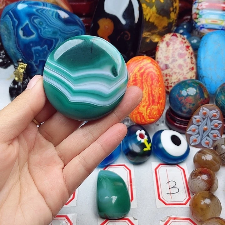 玛瑙/玉髓未镶嵌珠宝奇石