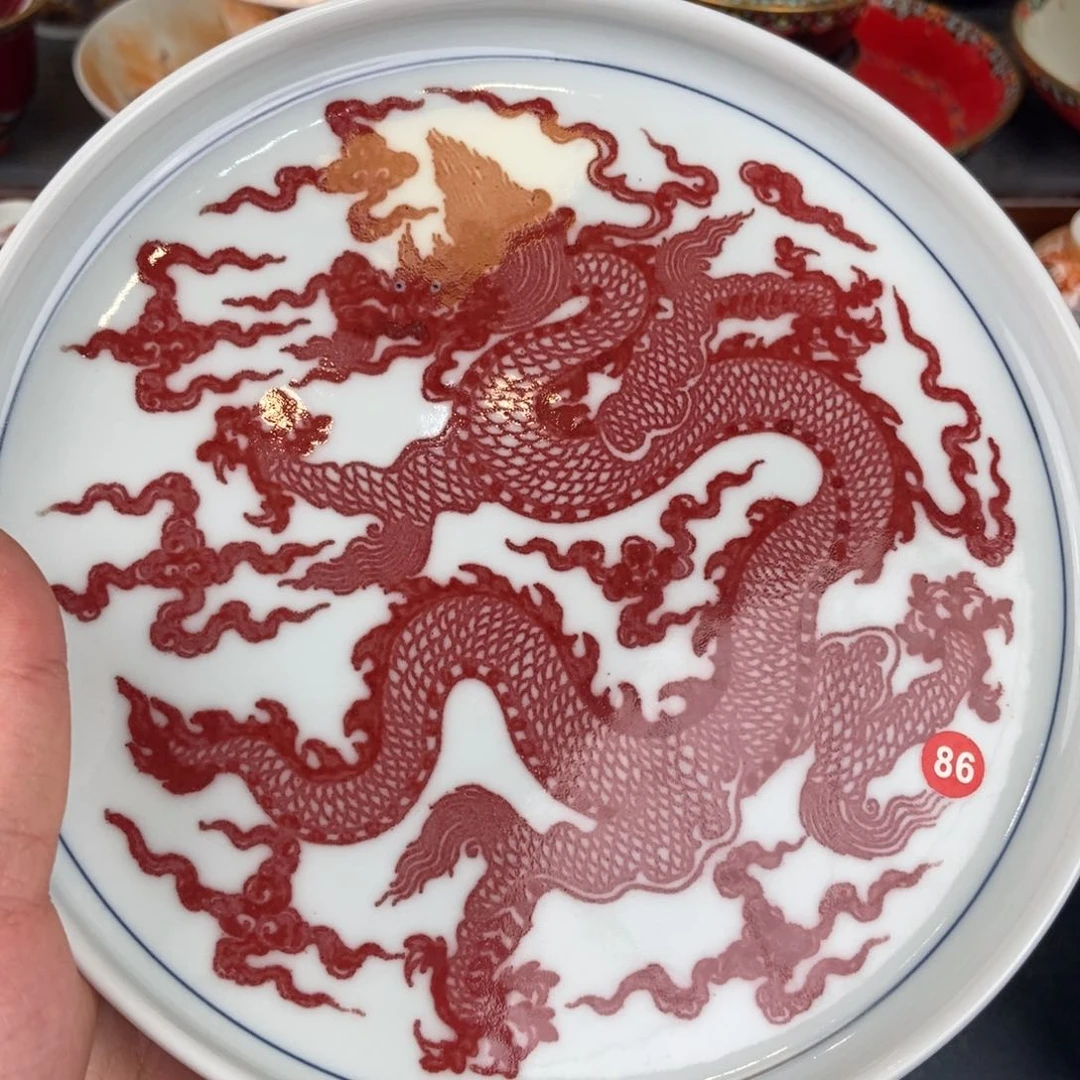 陶瓷艺术家的作品是一