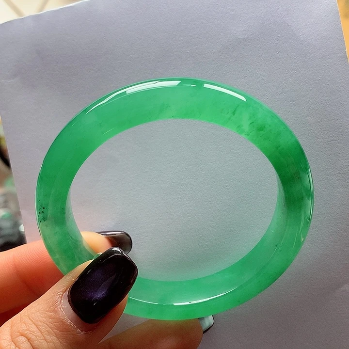 石英质玉未镶嵌手镯