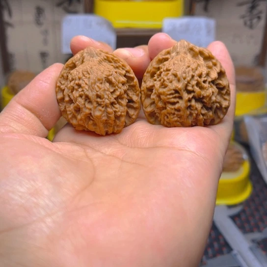 吊坠文玩核桃百花山