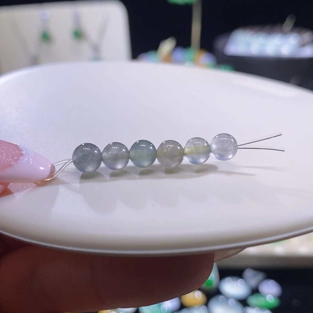翡翠未镶嵌颈饰翡翠黑冰小珠多样性发其一