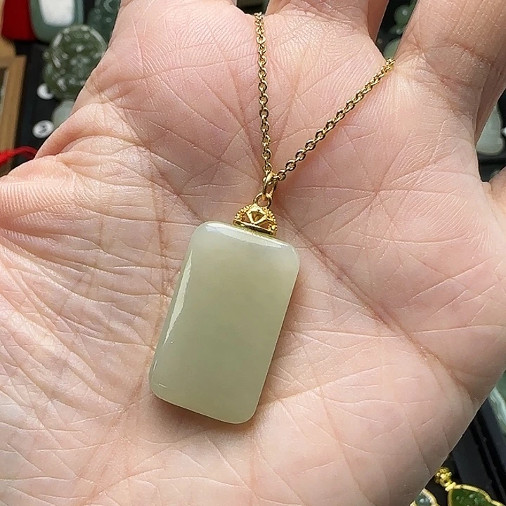 颈饰银S925镶嵌和田玉