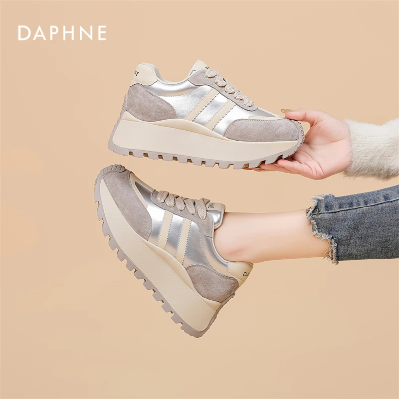 达芙妮秋季女士休闲鞋2025新款高档设计感增高厚底爆款运动鞋女L