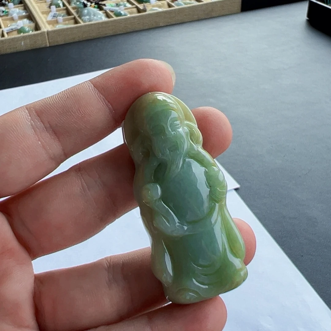 翡翠未镶嵌颈饰挂件