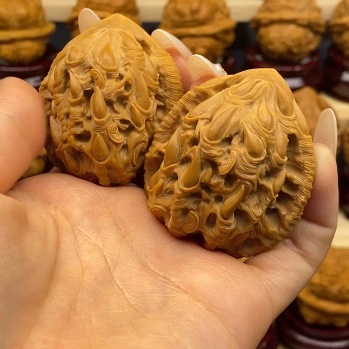 阿***生核桃