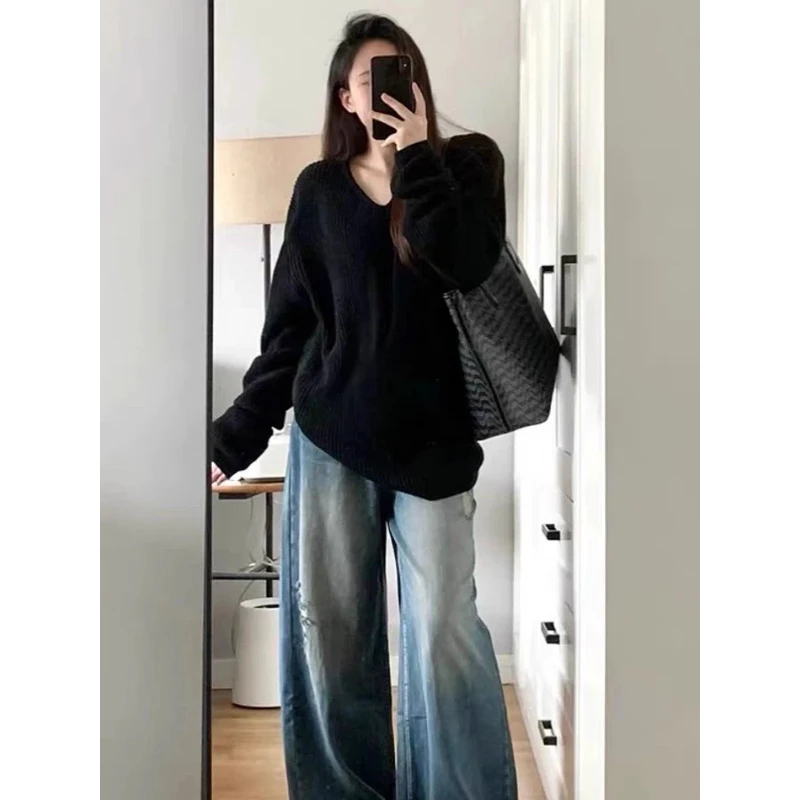 2024秋冬新款黑色V领毛衣女慵懒风洋气别致针织上衣