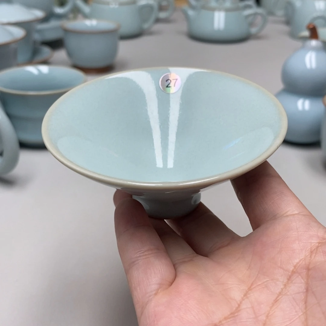 瓷西***8赵琳斗笠杯瑕27无礼盒