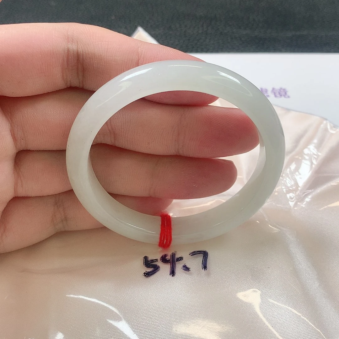 未镶嵌手镯（贵妃镯）翡翠300号